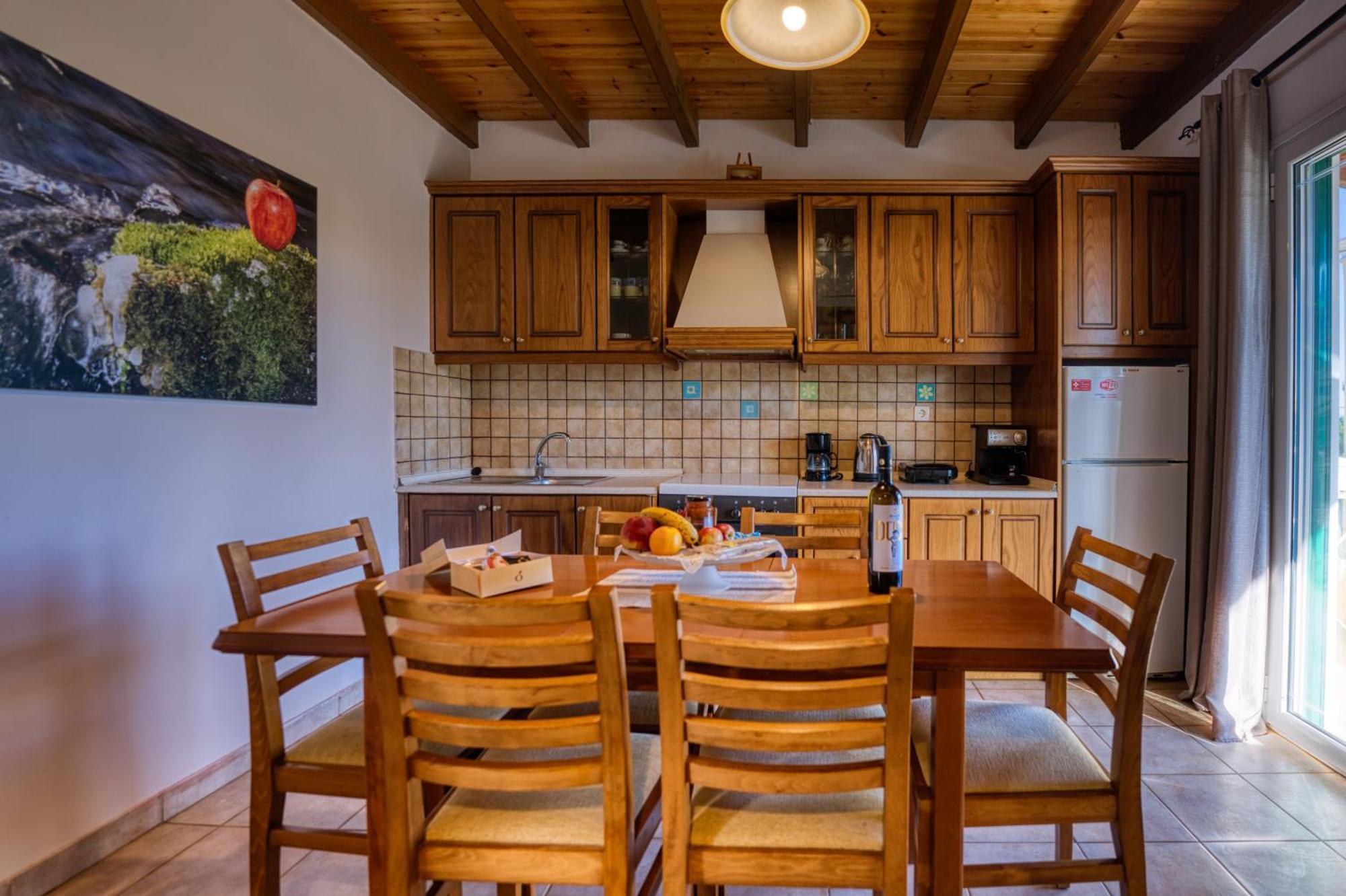 Stefanias Appartments Ágios Matthaíos 외부 사진